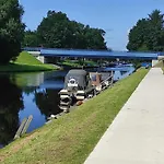 Urlaub Am Koenigssee In Friesland
